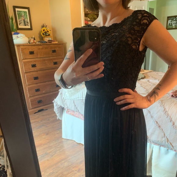 David’s Bridal Black Lace Bridesmaid Dress - Picture 4 of 7